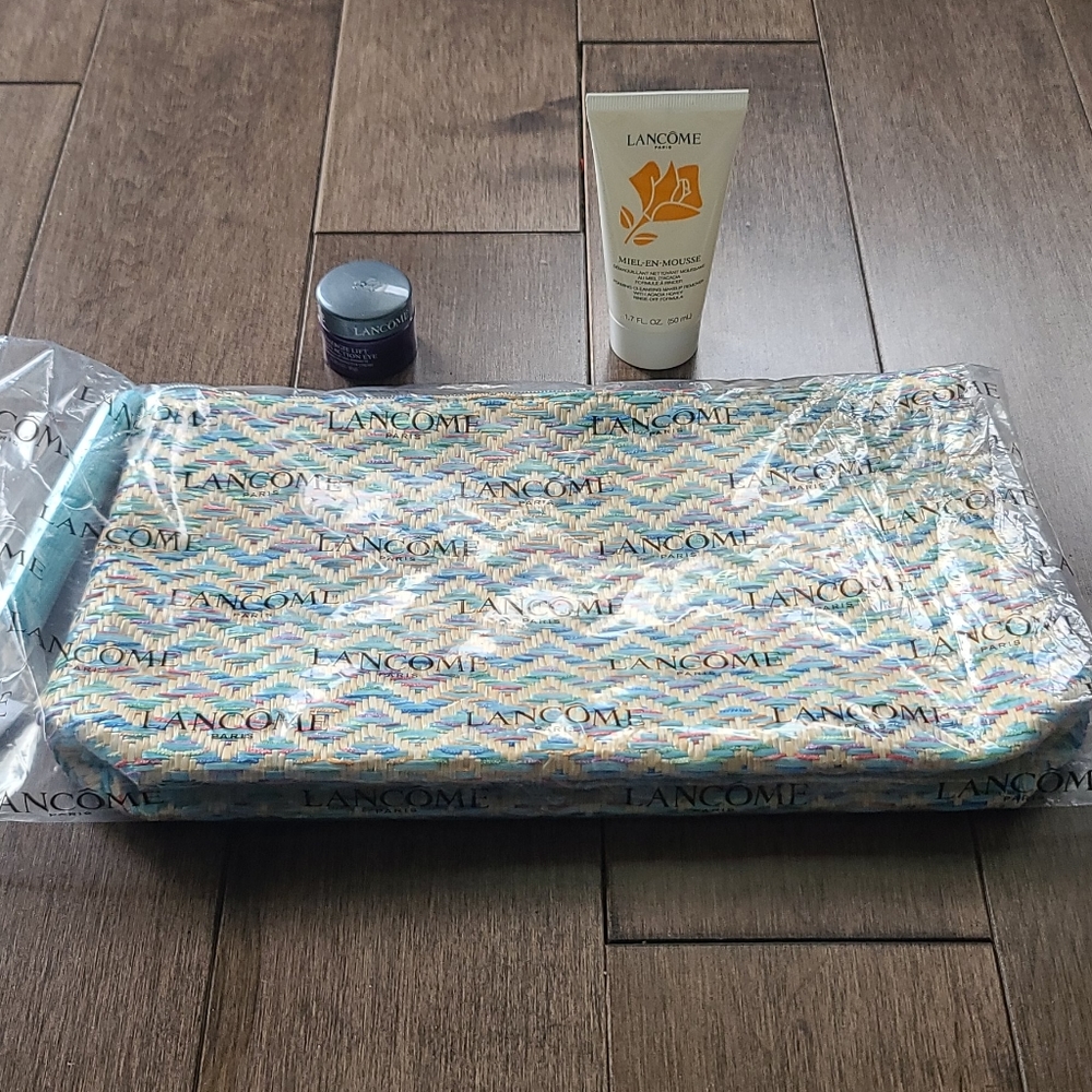 Lancome Bag w/ eye cream & Makeup remover